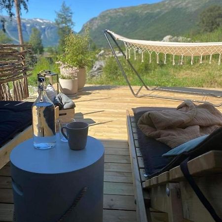 Sauefjoset - Idyllisk Gardstun Fra 1800-Tallet Skjåk Kültér fotó